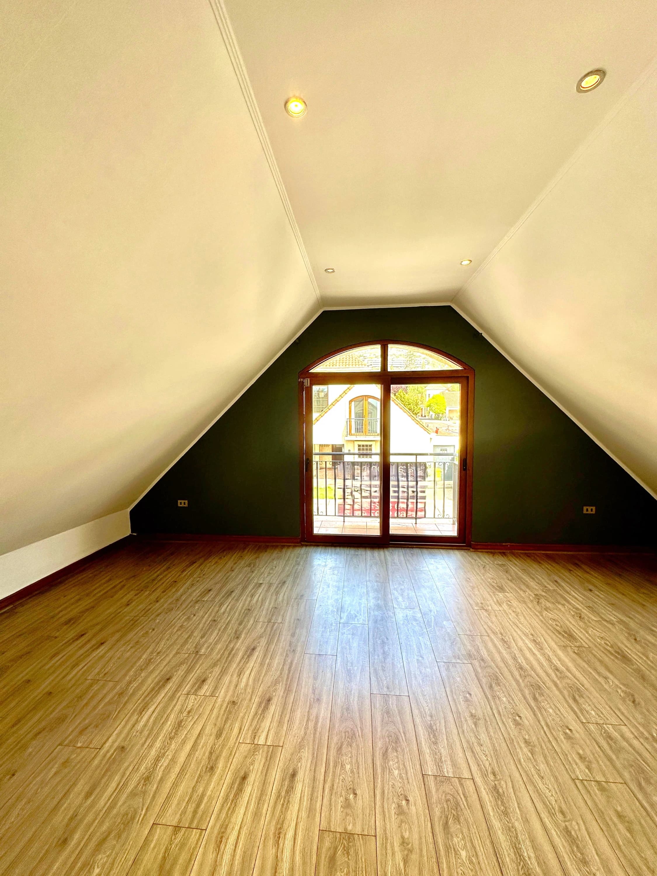 Interior en Condominio y Caminando de Santiago College y Everest