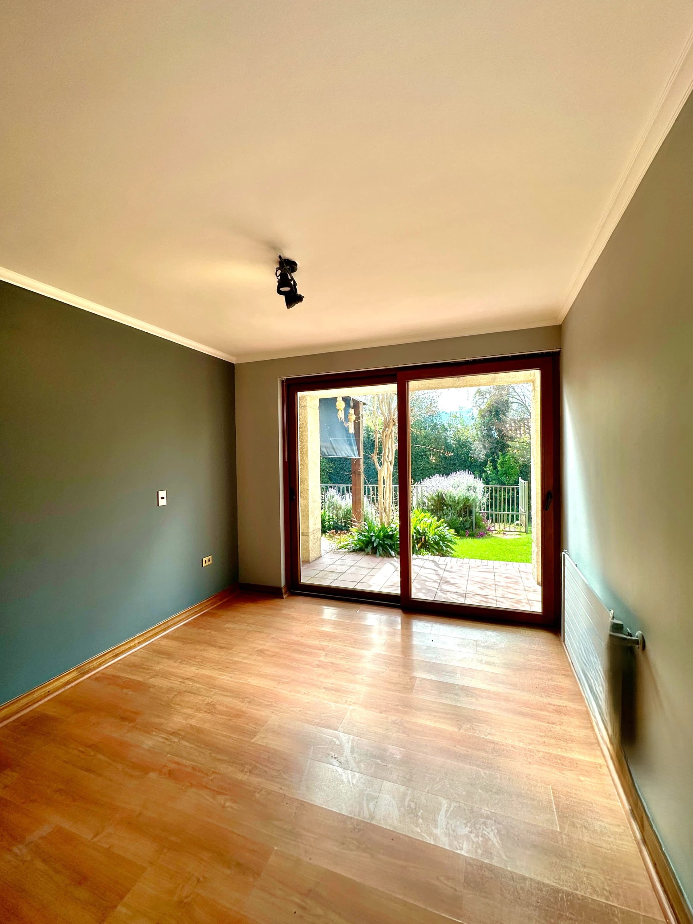 Interior en Condominio y Caminando de Santiago College y Everest