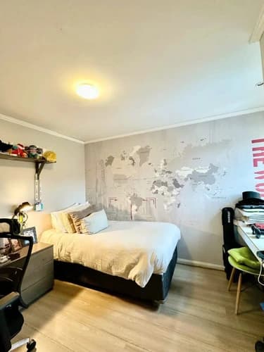 En Condominio Y Remodelada: Monte Tabor Y Santiago College